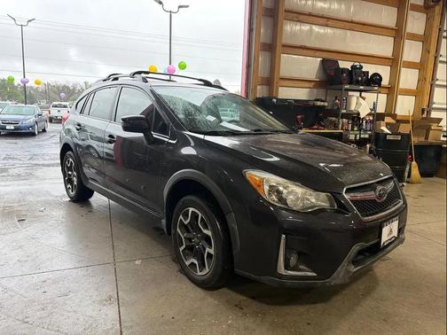 Dark Gray Metallic 2016 Subaru Crosstrek 2.0i Limited