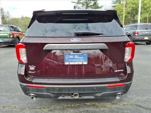Jewel Red Metallic 2022 Ford Explorer XLT