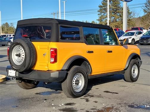 2022 Ford Bronco Base