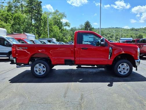 2025 Ford F-350 XLT