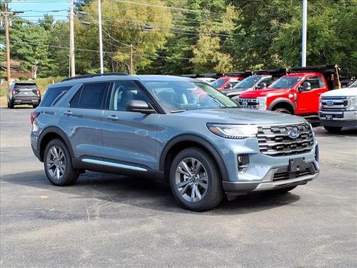 2025 Ford Explorer Active