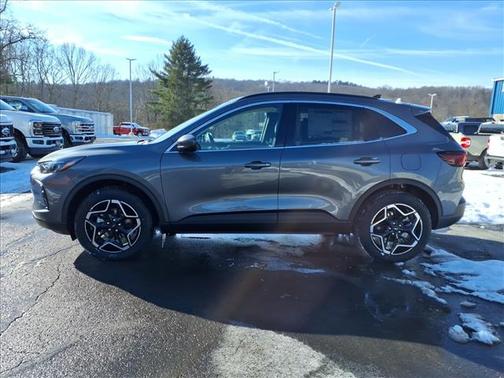 2026 Ford Escape Platinum