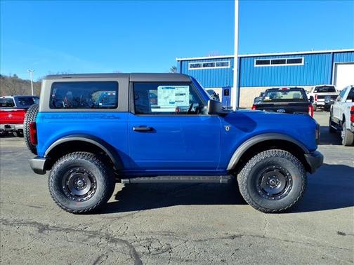 2025 Ford Bronco Base