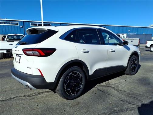 2026 Ford Escape Platinum