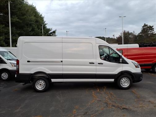 2025 Ford Transit-250 148 WB Medium Roof Cargo
