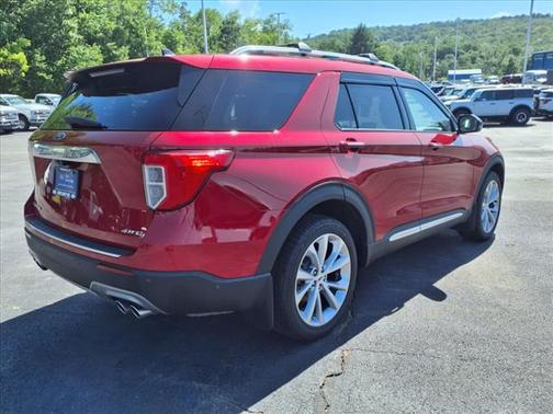 2022 Ford Explorer Platinum