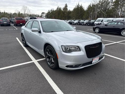 2022 Chrysler 300 S