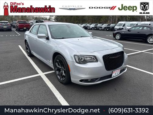 2022 Chrysler 300 S