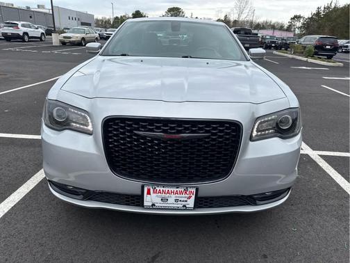 2022 Chrysler 300 S