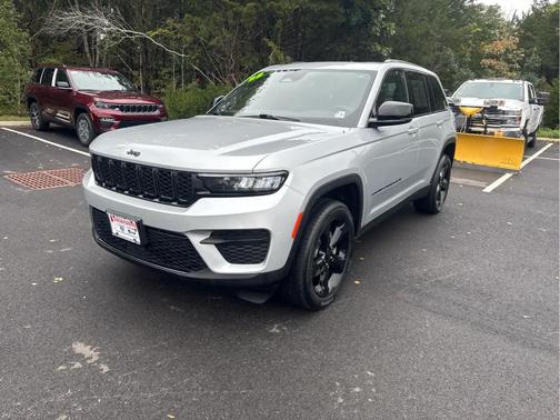 2023 Jeep Grand Cherokee Altitude