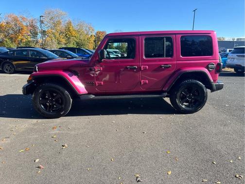 2021 Jeep Wrangler Unlimited Sahara Altitude