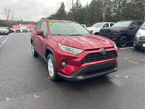 2020 Toyota RAV4 Hybrid XLE