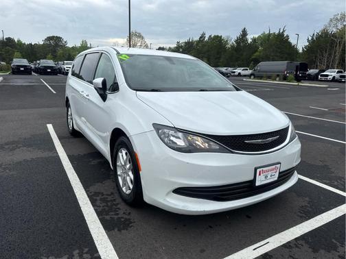 2017 Chrysler Pacifica LX