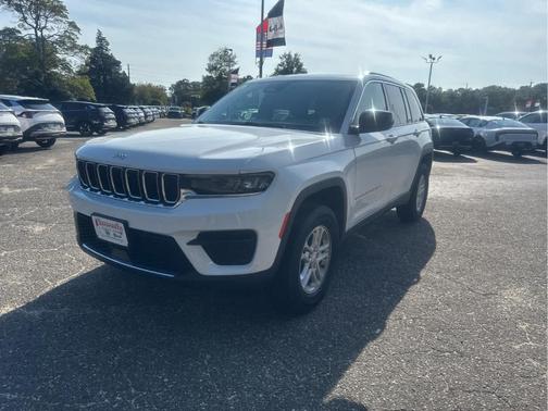 2023 Jeep Grand Cherokee Laredo