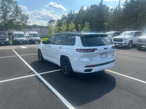 2024 Jeep Grand Cherokee L Summit