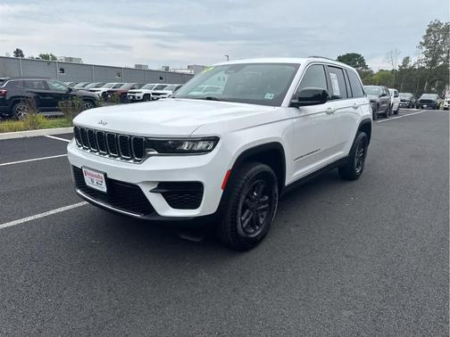 2023 Jeep Grand Cherokee Laredo