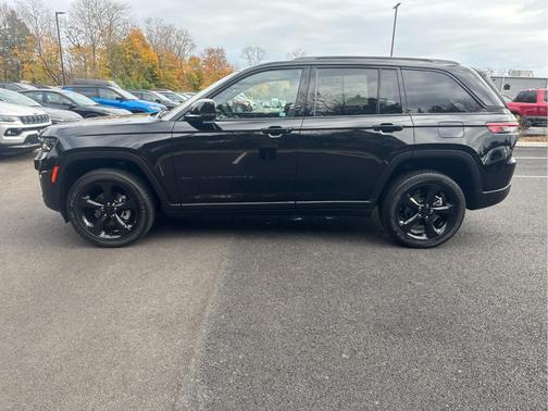 2023 Jeep Grand Cherokee Altitude