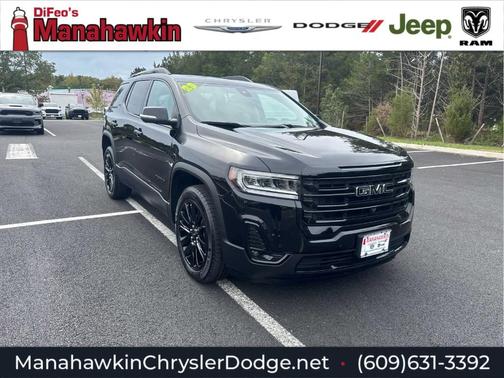 2023 GMC Acadia SLT