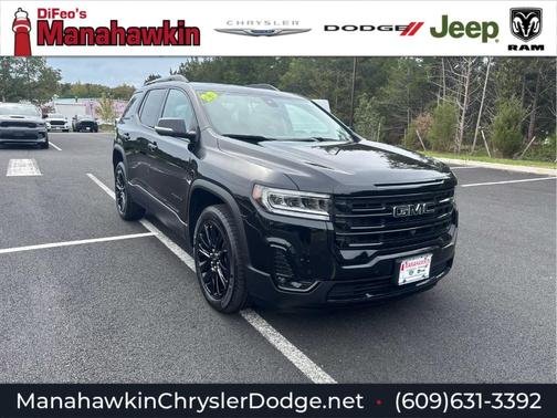 2023 GMC Acadia SLT