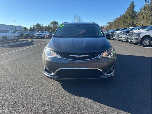 2020 Chrysler Pacifica Touring-L