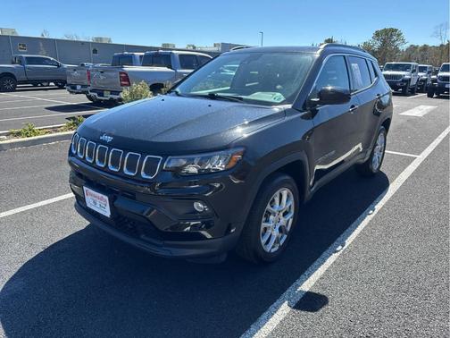 2022 Jeep Compass Latitude Lux