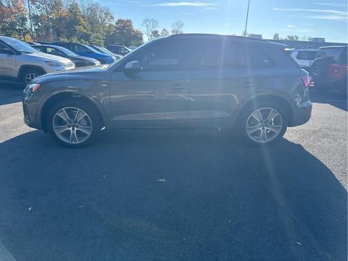 2025 Audi Q5 45 S line quattro Premium