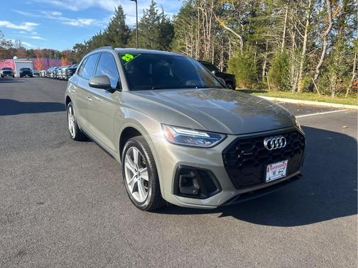 2025 Audi Q5 45 S line quattro Premium