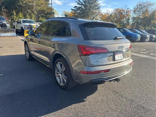 2025 Audi Q5 45 S line quattro Premium