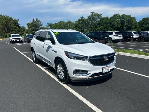 2020 Buick Enclave Essence