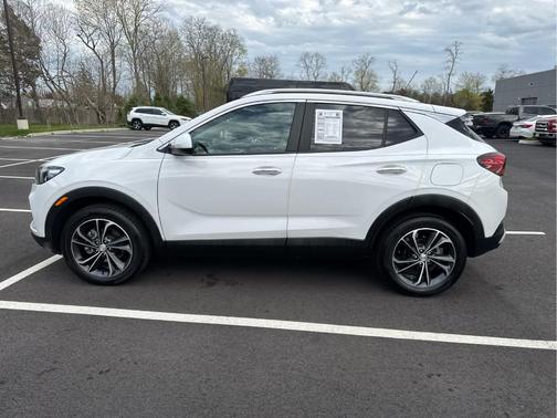 2022 Buick Encore GX Select