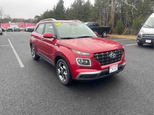 2023 Hyundai VENUE Limited
