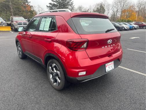 2023 Hyundai VENUE Limited