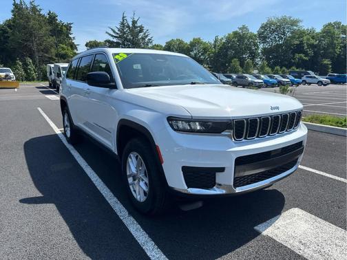 2023 Jeep Grand Cherokee L Laredo