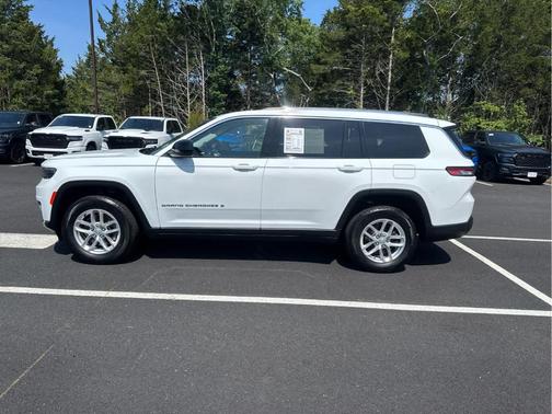 2023 Jeep Grand Cherokee L Laredo