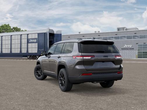 2025 Jeep Grand Cherokee L Laredo