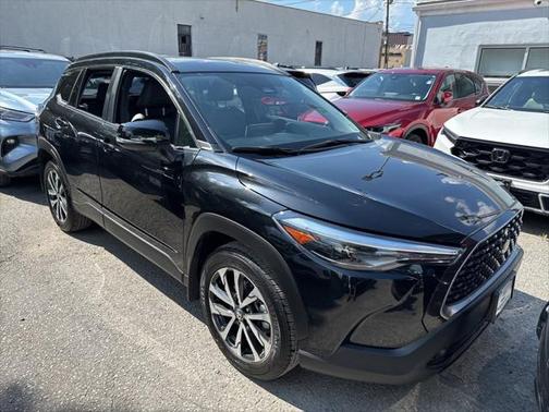 2024 Toyota Corolla Cross XLE