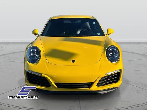 2018 Porsche 911 Carrera 4S