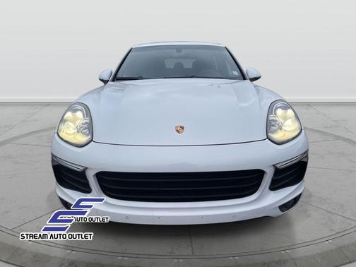 2016 Porsche Cayenne Cayenne