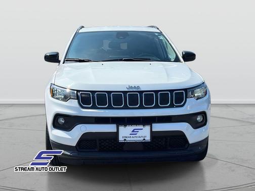 2022 Jeep Compass Latitude Lux