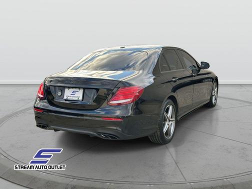 2017 Mercedes-Benz E-Class 4MATIC