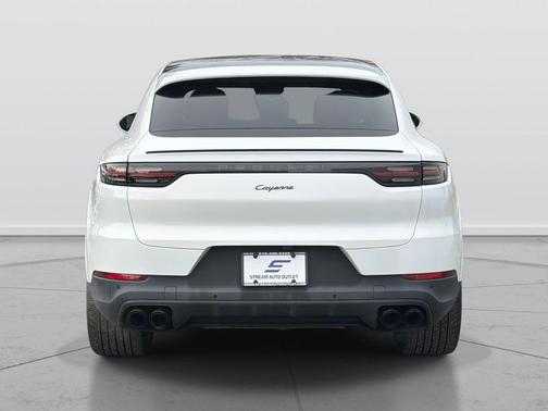 2023 Porsche Cayenne Platinum Edition