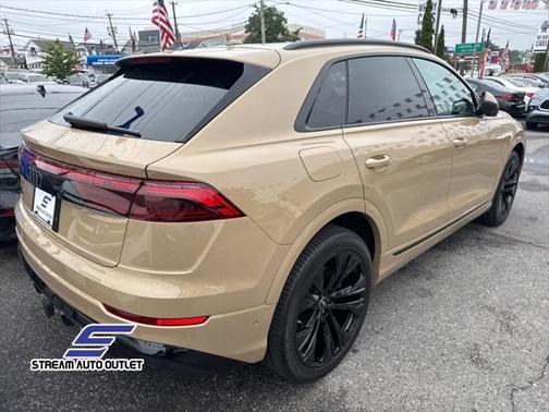 2025 Audi Q8 55 Premium Plus