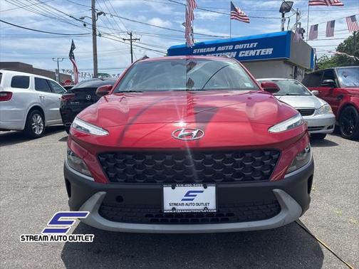 2022 Hyundai KONA SEL