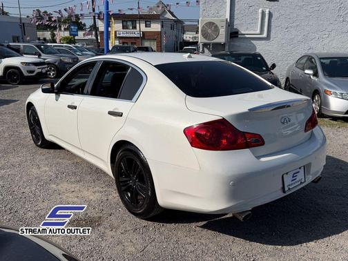 2013 INFINITI G37x Base