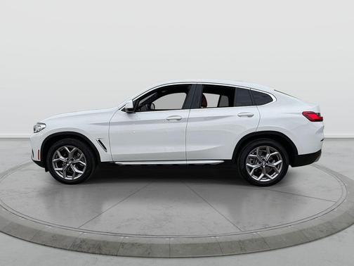 2023 BMW X4 xDrive30i