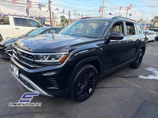 2022 Volkswagen Atlas 3.6L SE w/Technology