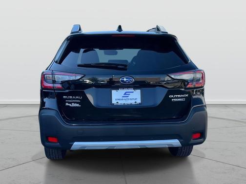 2023 Subaru Outback Touring