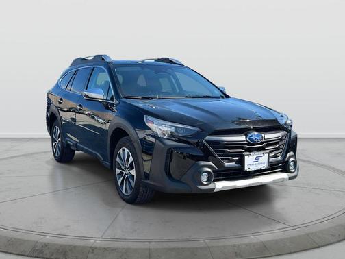 2023 Subaru Outback Touring