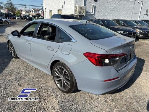 2022 Honda Civic Touring