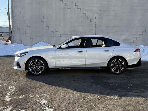 2026 BMW 530 xDrive
